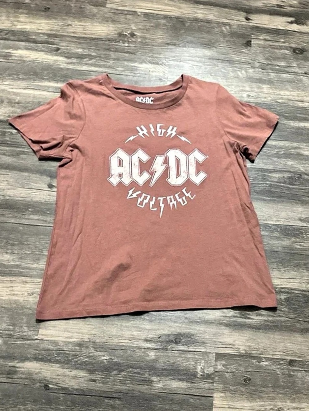 AC/DC Grayson Threads Women’s Graphic T-shirt Medium